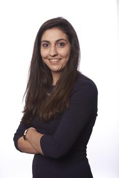 Clases particulares de economía, otros idiomas o inglés con Yasmine
