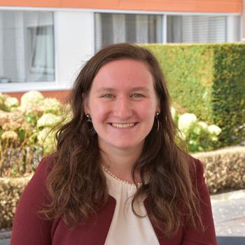Clases particulares de neerlandés, técnicas de estudio o educación primaria con Pauline