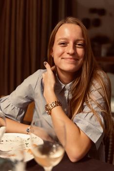 Clases particulares de educación primaria, francés o economía con Lara