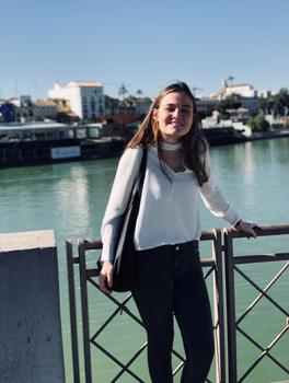 Clases particulares de otra, educación primaria o estadística con Elise