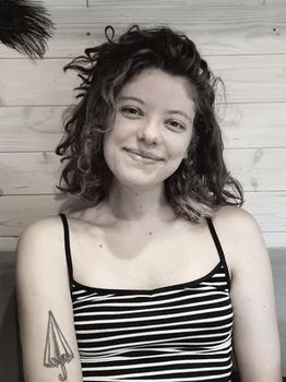 Clases particulares de inglés, francés o apoyo con los deberes con Mathilde