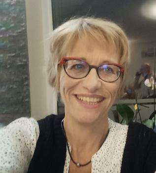 Clases particulares de economía, contabilidad y finanzas o alemán con Sophie