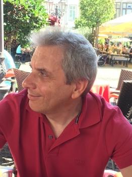 Clases particulares de matemáticas, apoyo con el trabajo de fin de grado o contabilidad y finanzas con Johan