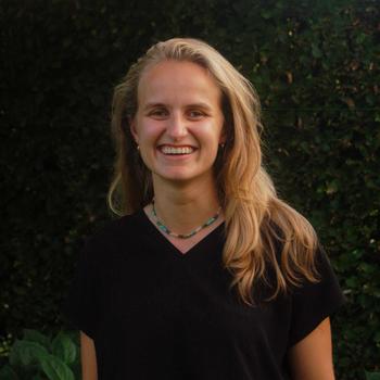 Clases particulares de geografía, biología o química con Emeline