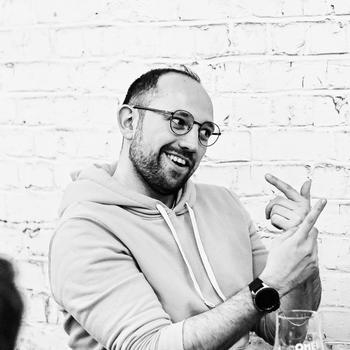 Clases particulares de economía, derecho o gestión y organización con Jonas