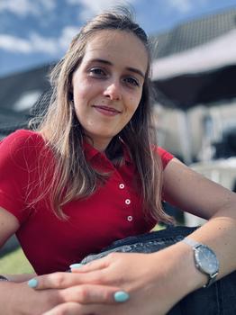 Clases particulares de educación primaria, francés o apoyo con los deberes con Hayley