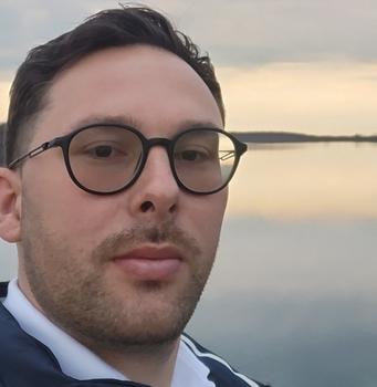 Clases particulares de economía, técnicas de estudio o francés con Sander