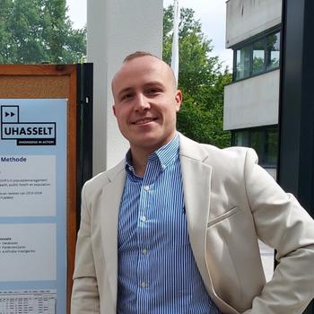 Clases particulares de anatomía, gestión y organización o estadística con Niels