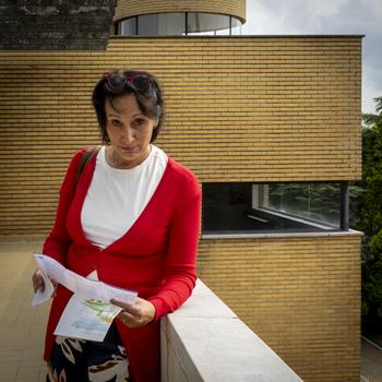 Clases particulares de neerlandés como lengua extranjera, economía o clase de francés en grupo con Ann